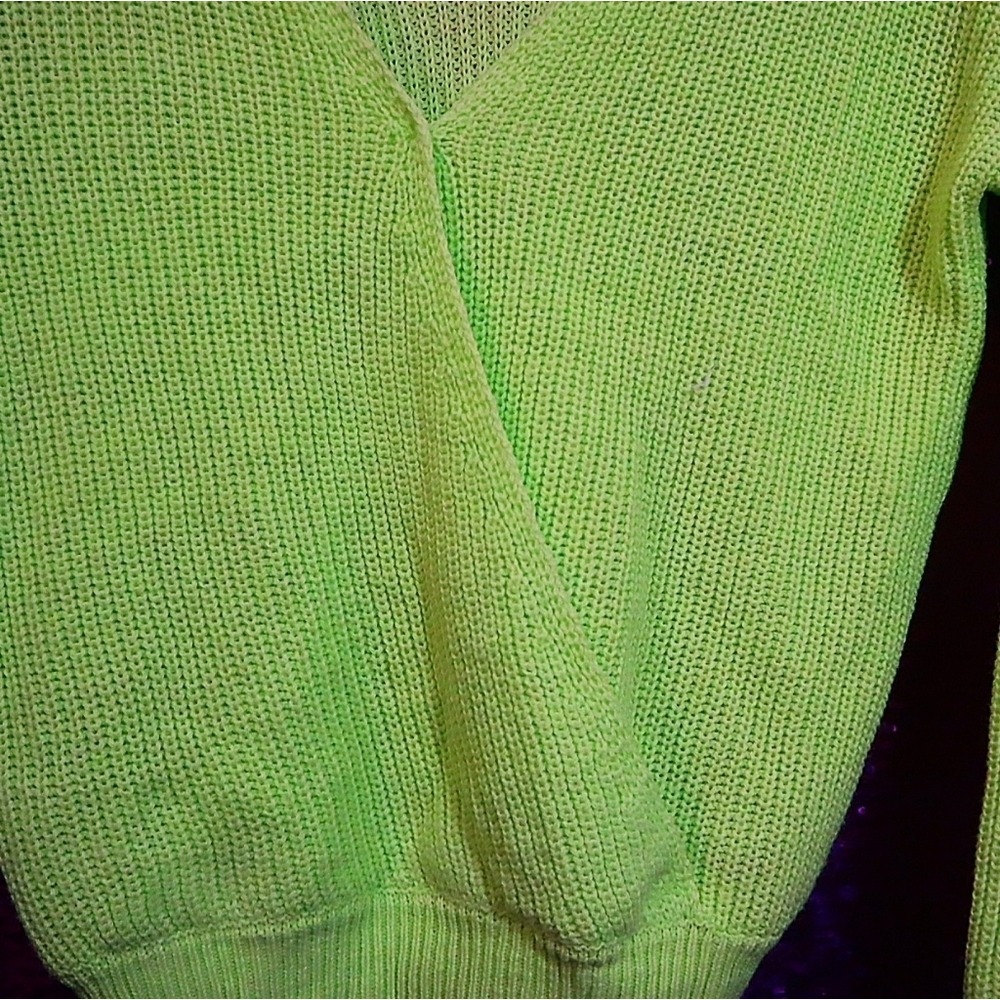 Lulus Neon Green Reversible V-Neck Surplice Wrap Knit Sweater XS Spring St. Pats - Picture 8 of 10
